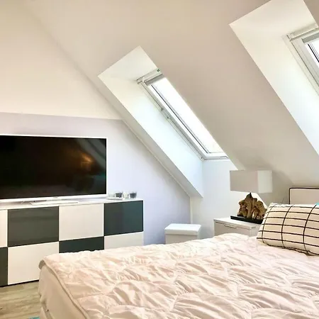 Seaside 2 Modern Retreat Holiday home